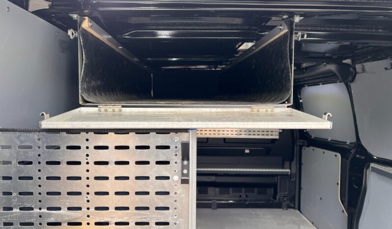 
								Ford Transit Custom 300L 2,0 TDCi 170 Limited aut. full									