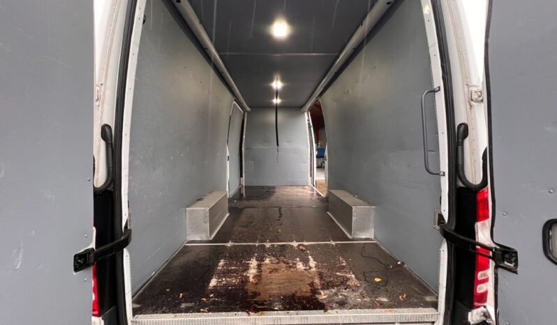 
								Mercedes Sprinter 316 2,2 CDi R3 Kassevogn aut. 5d full									