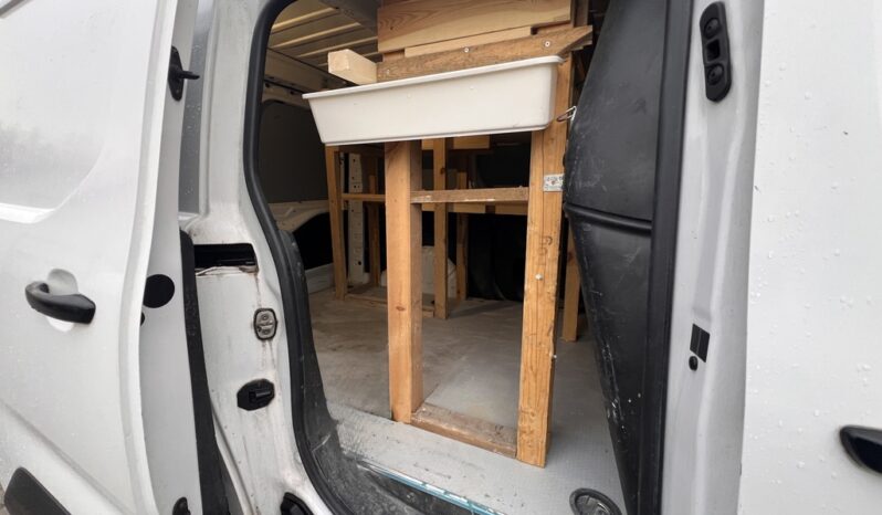 
								Citroën Berlingo 1,5 BlueHDi 130 L1 ProffLine+ EAT8 full									