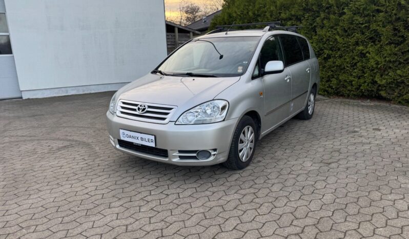 
								Toyota Sportsvan 2,0 VVT-i 5d full									