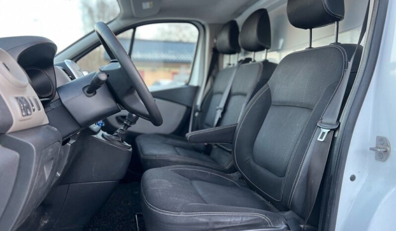 
								Renault Trafic T29 1,6 dCi 120 L2H1 full									