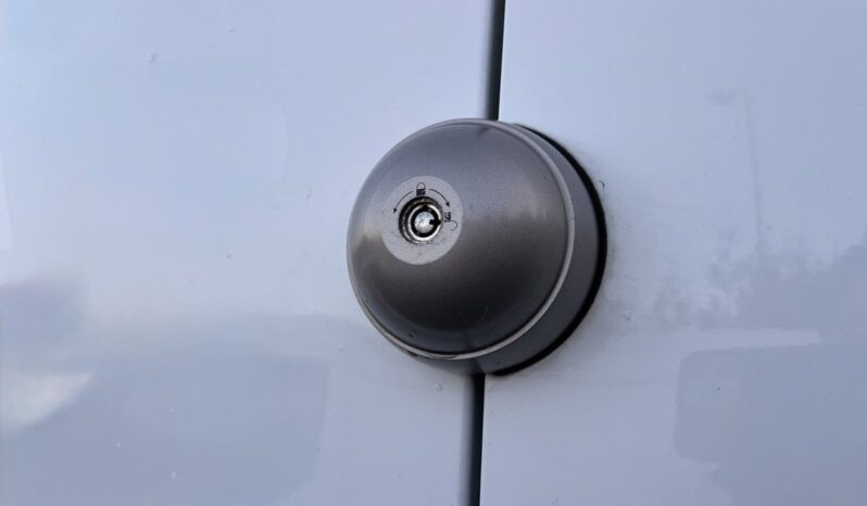 
								Renault Trafic T29 1,6 dCi 120 L2H1 full									