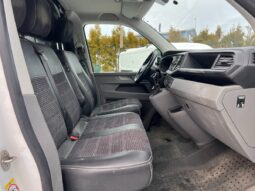 
										VW Transporter 2,0 TDi 150 DSG lang full									