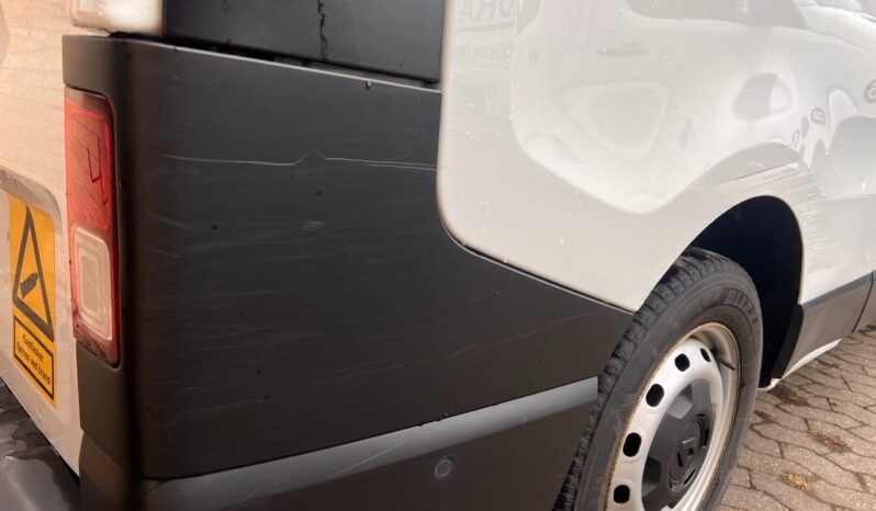 
								Renault Trafic 2,0 dCi 150 L2H1 Tekno full									