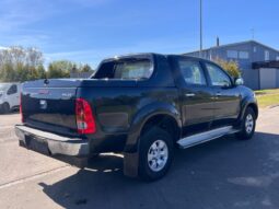 
										Toyota HiLux 3,0 D-4D Db.Kab 4×4 SR5 aut. 4d full									
