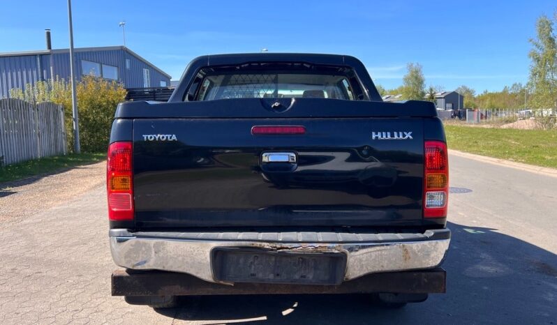 
								Toyota HiLux 3,0 D-4D Db.Kab 4×4 SR5 aut. 4d full									