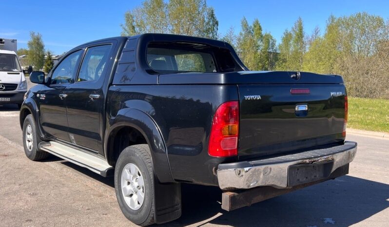 
								Toyota HiLux 3,0 D-4D Db.Kab 4×4 SR5 aut. 4d full									